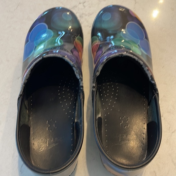 Nursing clogs - Picture 6 of 6